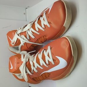 Nike HyperDunk Sneaker